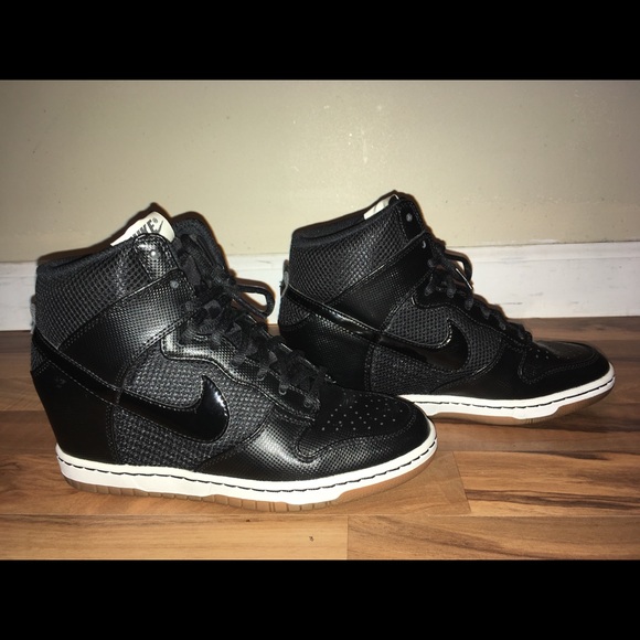 nike shoes wedge heels